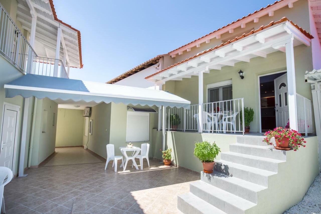 Villa Dimitris Potos Eksteriør billede